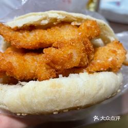 烧饼夹鸡柳