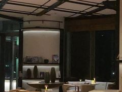 -瑰丽酒店·海吧·天际下午茶·现场DJ·天台酒吧