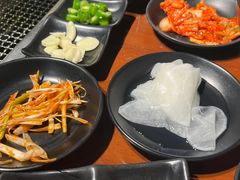 -肉甲韩国木炭烤肉(新壹街1店)