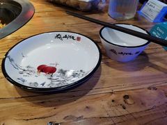 -山河屯铁锅炖(哈西站店)