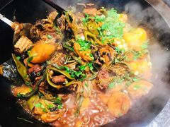 -山河屯铁锅炖(哈西站店)