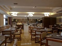 -武汉光谷广场杨家湾地铁站怡程酒店