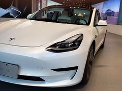 -TESLA 特斯拉(上海太古汇体验店)