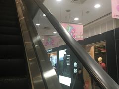 -上海世茂广场(南京东路店)