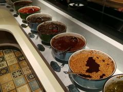 自助调料区-南城十里潮汕鲜牛火锅·鲜虾生滚粥(融汇老商埠店)