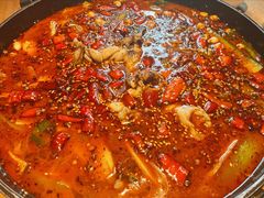 招牌酸汤牛蛙-渝蛙馆(九霄梦天地店)