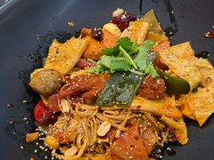 -醉人椒麻辣香锅(王府井喜悦店)