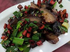 炒腊猪嘴-湘里人家土菜馆