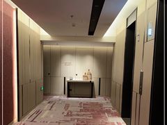 -大连星海皇冠假日酒店