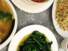 -YI PIN JU 一品居中餐厅 中国超市