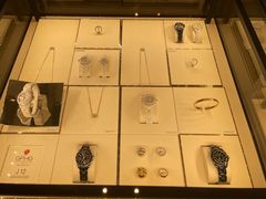 -CHANEL(ifs国际金融店)