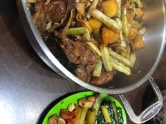 -内蒙焖面大盆骨餐馆(山大路店)