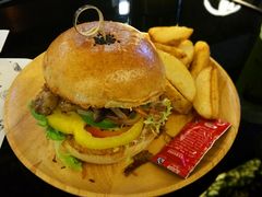 -龙治汉堡(中华城店)