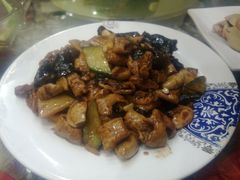 腊八蒜溜肥肠-东四民芳餐厅(世茂工三店)