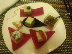 picture-月色西餐厅·海鲜刺身·烧烤(科学城保利郡雅酒店)