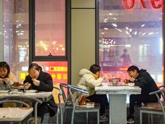 大堂-凤凰路何眼镜香辣蟹(花果园店)