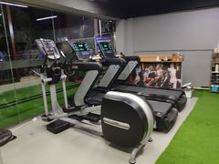 -征成健身连锁私教工作室(九公里店)