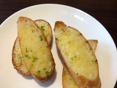 餐前面包双人-明星酒店•FORNETTO佛纳朵意餐厅•披萨•意面(湘隆时代广场店)