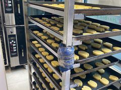 面包甜点陈列柜-上海哈尔滨食品厂(淮海中路店)