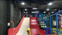 -蹦贝运动中心·蹦床·攀岩·闯关(龙岗店)
