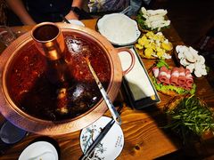 -民食香·腊排骨野生菌美食(木府店)