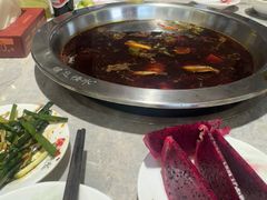 -忘情水鱼头·鲜鱼火锅(滨江中路店)