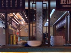 -吃饭皇帝大(长宁龙之梦店)