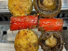 -古彭7只羊·鲜羊肉串·龙虾烧烤(玄武墨香路店)