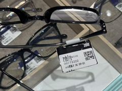 -博士眼镜(东莞东湖花园店)