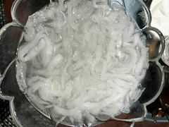 漏粉鱼鱼-多伦诺尔莜面庄