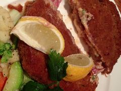 日内瓦猪肉卷配薯条-Geneva日内瓦餐厅(西郊宝成花苑店)