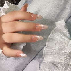 -UN·桃喜日系美睫美甲