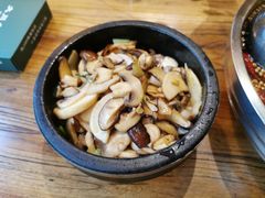 石锅三菌-大川先生·小龙虾·川菜(信义坊店)