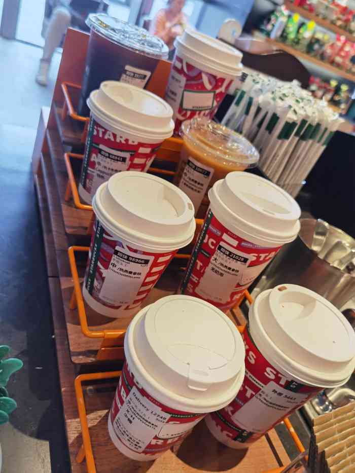 星巴克臻选(美罗城店)-"92难得一天周三休息,天气这么好,最近疫.