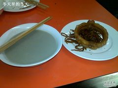 豆汁+咸菜+焦圈-老磁器口豆汁店(天坛店)