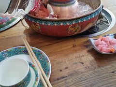 -毛辣果·贵州红酸汤牛肉火锅(西单店)