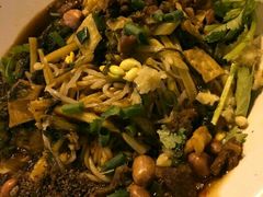 -海口骑楼小吃街