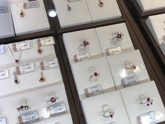 -品真阁华夏典当行(四通桥店)