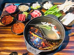 -烂摊摊火锅集市(长安总店)