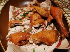 -西湖书堤(平湖八佰伴店)