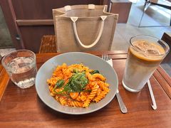 菠菜香肠意面-VESH COFFEE(定西路店)