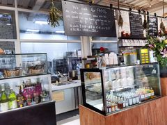 面包甜点陈列柜-O'mills Sourdough Bakery&Bistro(永嘉路店)