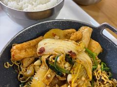 -中央民族大学学生食堂