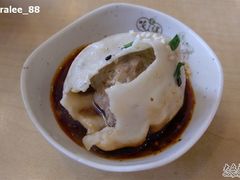 带汤汁的虾肉生煎-咬不得高祖生煎·简餐(高银街店)