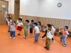 -小门牙好性格托育(北外滩中心)