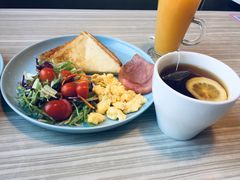 -必胜客(绿地新都会店)