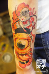 -鬼手纹身小鬼店
