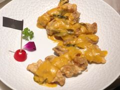 咸蛋黄奶黄鸡翅-金椰壳· 大厨新加坡菜(壹方城店)