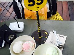 IBERRY-莓园冰淇淋店