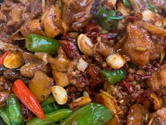 徐州特色小炒鸡-7只羊·鲜羊肉串·地锅鸡精酿(玄武墨香路店)
